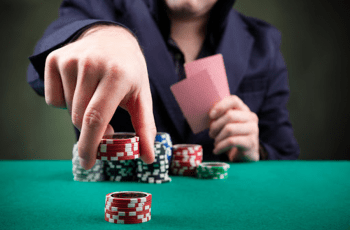 3 lời khuyên hữu ích giúp bạn trở thành một siêu cao thủ Poker