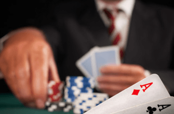 Nghiên cứu một số “cửu âm chân kinh” trong Poker