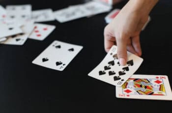 Chơi Blackjack lâu năm, chưa chắc bạn đã biết cách Split (Tách cặp) đúng cách