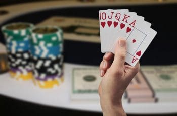 Trở thành cao thủ Poker có dễ không?