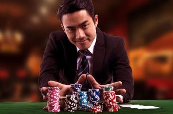 Những mẹo chơi sẽ giúp bạn trở nên quyết đoán hơn trên bàn cược Baccarat