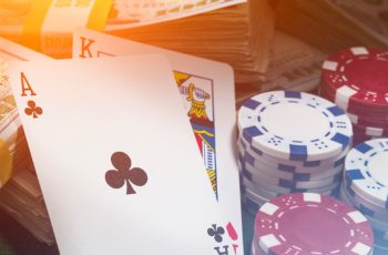 Các yếu tố quyết định cách chơi Poker ở pre-flop và nhóm bài tẩy