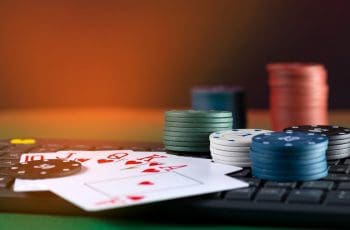 Các tay bài trong tựa game Poker có thứ tự như thế nào?