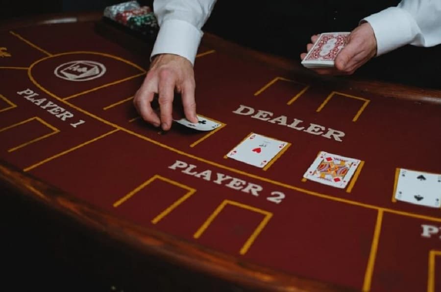 Nếu là người mới thì nên tìm hiểu những điều sau khi chơi Baccarat để chắc thắng